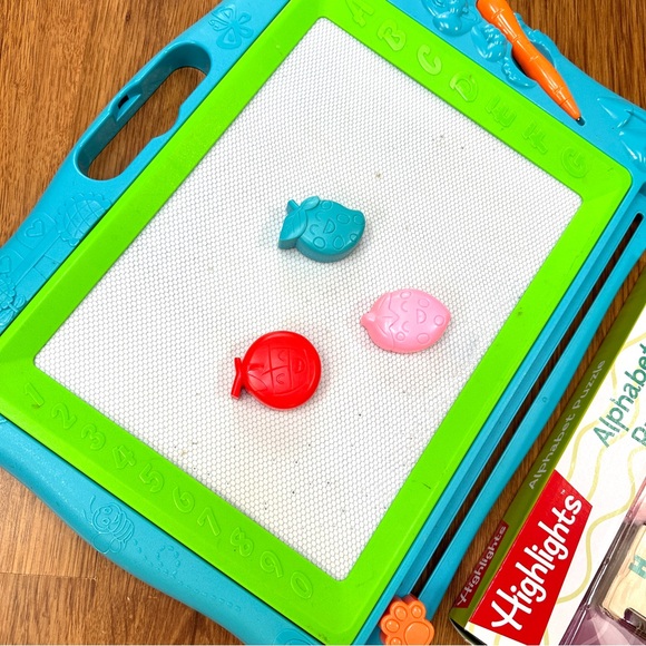 Highlights Wooden Alphabet Puzzle & Magnetic Drawing Board - Picture 3 of 4